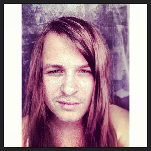 Singer of IdeaFix and Endevor
http://t.co/ZBBOYfYgEX
http://t.co/kD9GI9CXNd
http://t.co/mRb1hC74Eo
http://t.co/a4eIs33Iht