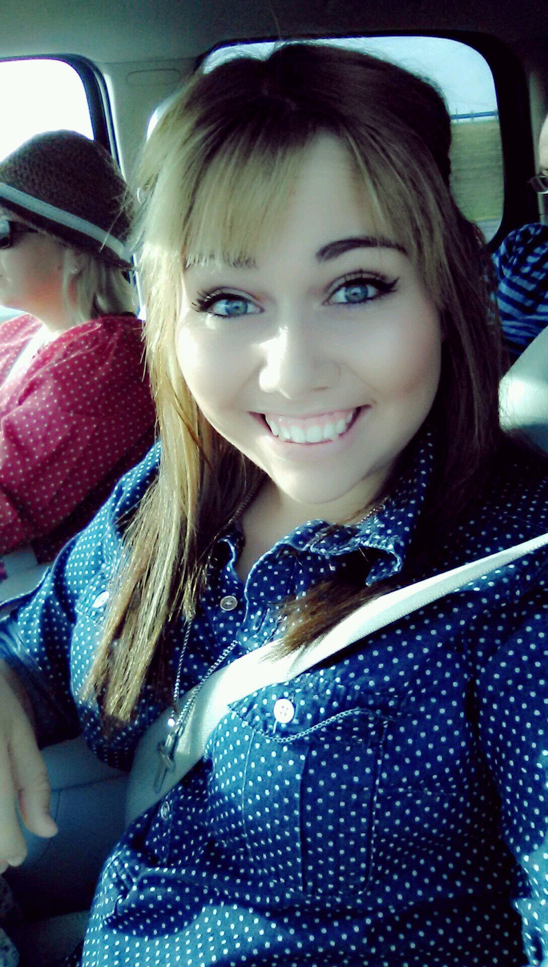 Hi I'm Mercedes I like butterflies.  ._. Kik me @ still_blazing or Add me on Skype mercedes.leard1
