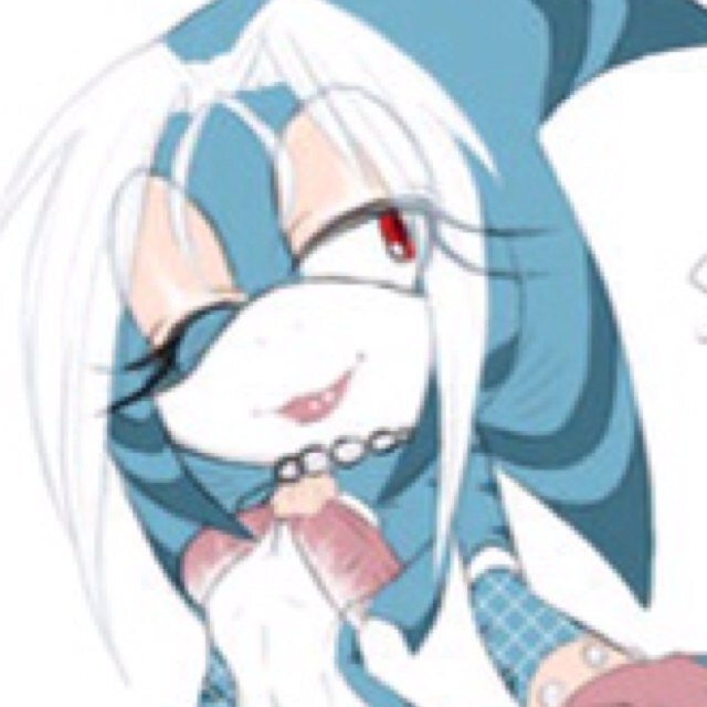 *Blup Blup*« Owner is @BoltOfInsanity ,Is @SigmundHedgehog's lil' fishy~»