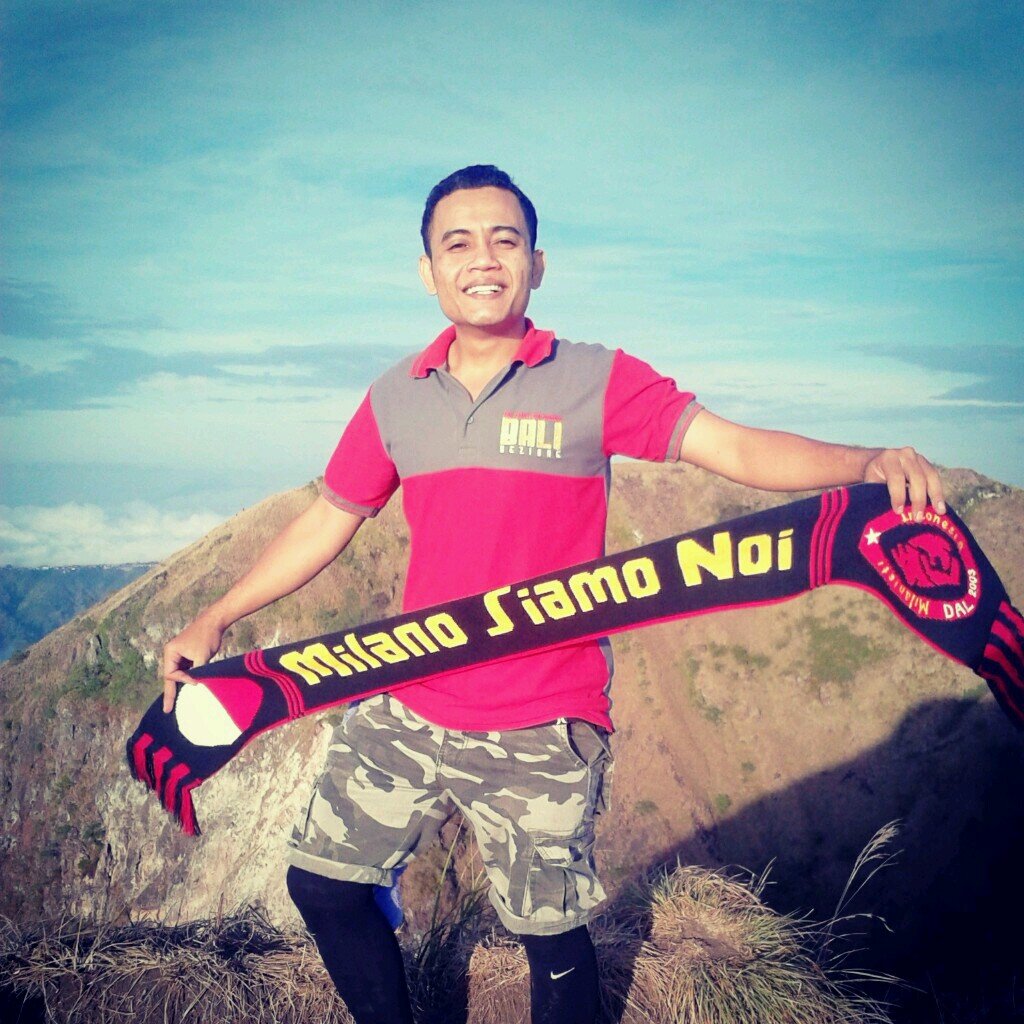 Funny, Understanding, Cute, Kind, Intelligent, Naughty, Great, Sweet, Honest, Independent & Thruthful in short they are F.U.C.K.I.N.G.S.H.I.T #ForzaMILAN