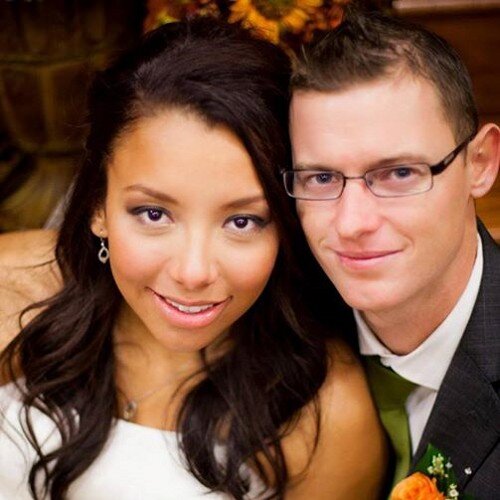 I am a follower of Jesus Christ , a fulltime stay at home mom, a proud wife of a football player, wife of one forever.