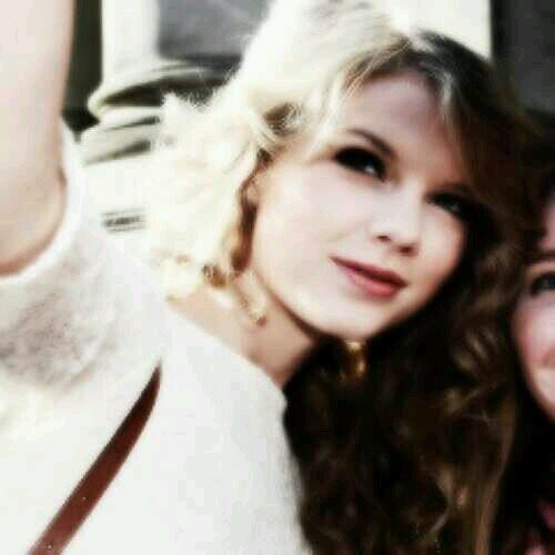 This is a free follow. Please follow my main account @TributeMendie13