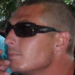 CARPENTER / BUILDER