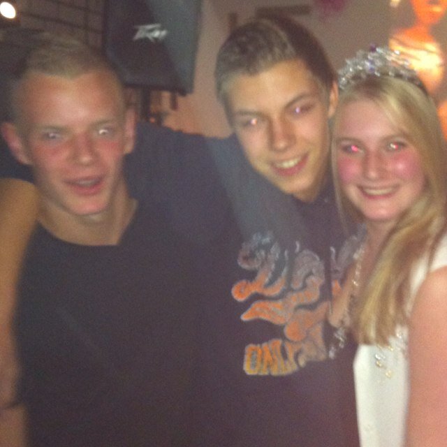 ik hou van je beste vriendinnetje! kusje from lotje.  ♡♡