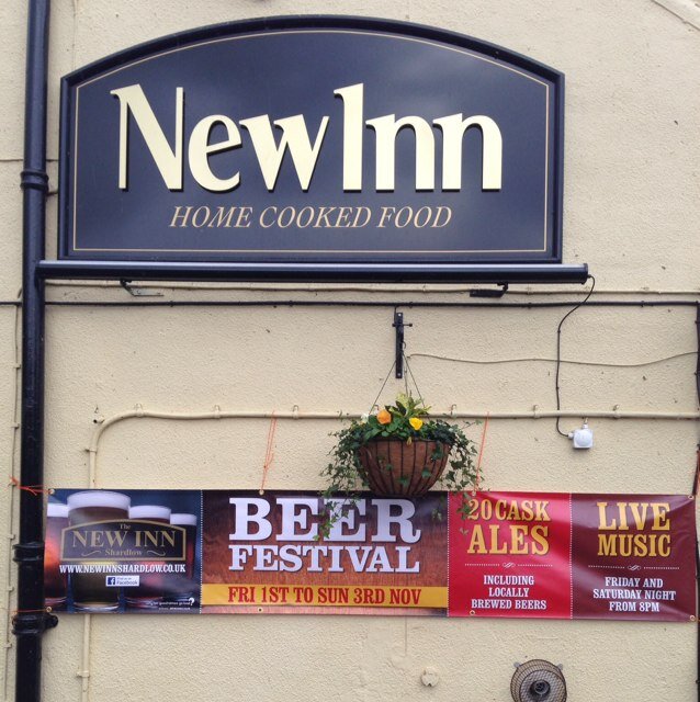 we are a great traditonal country pub located next to the canal and have great homecooked food and a wide range of cask ales which are all cask marque approved.