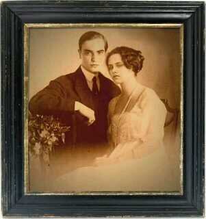 StoryOfRobSten's profile picture. 