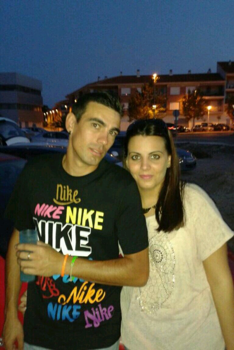 AMOR NO ES AKELLO K KEREMOS SENTIR....SINO AKELLO K SENTIMOS SIN KERER...TKM BIXO