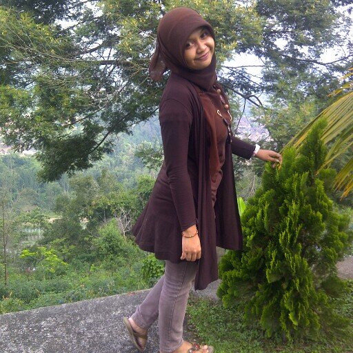 Tweet randomly.. Never ending latian sabar, ikhlas dan berbaik sangka.. :')