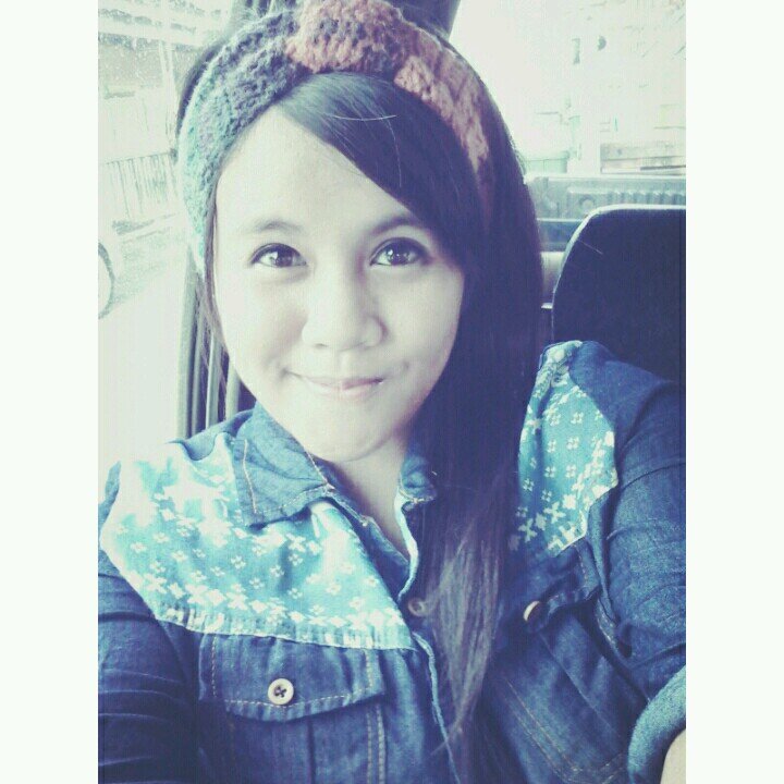 Life was not hard . You're the one who makes your life hard . Be postive . Peace ♡