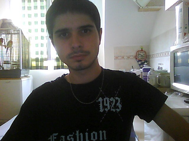 raybox41's profile picture. bonjour,konnichiwa, je m'appelle kévin, j'ai 22 ans, je suis un français.
j'apprend le japonais tous seul mais c'est très difficile. je suis un débutant.