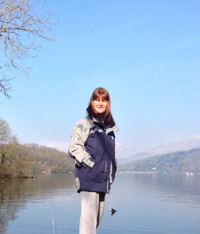 Mum, Wife, Executive Principal Steel City Schools Partnership (Fox Hill, Mansel, Monteney) Francophile, Take That, Wonderful World. Very happy with life!