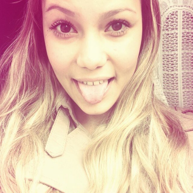 Que todas as energias negativas que chegarem até mim, se transforme em amor ❤️