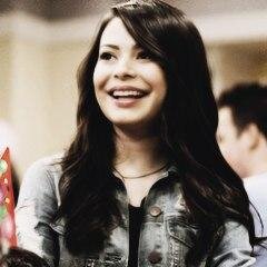 @MirandaCosgrove  very much love you, I can't live without you, I love you more than his life! You are my idol, Miranda - you are my life  #CosgroverForever