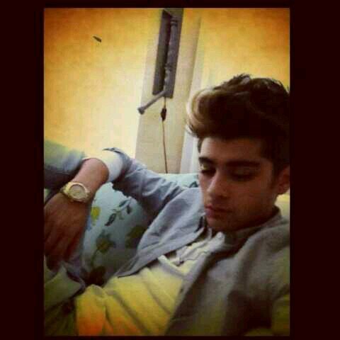 hey there please follow @inkdippedmalik :-)