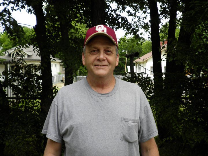 Dollarbandit's profile picture. Computer Tech-out of work, Retired dollar bank robber had to give it up, There wasn't any money in it.🤣