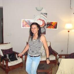 cl:03624534113
Email:dra.kag@hotmail.com 
Perito mercantil
Egresado 1990 Universitario: Abogado – Procurador Nacional Egresado 2007