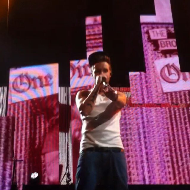 Profile is apart of the best night of my life when Louis, Harry, Zayn & Liam sung and waved to me Niall I'll wait ❤️ Cory monteith May 11th 1982 ~ July 13th