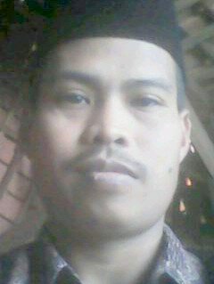 gak ada manusia di dunia pingin susah 
tp hdp di dunia hrs mau susah utk mencapai KEBAHAGIAAN