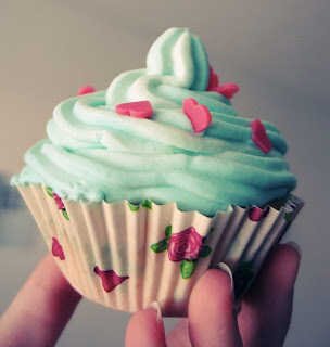 Want ...... Liefde, lewe, mense