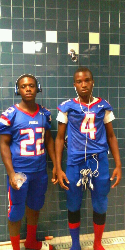 For eva aye blue devil ,get muny ,fuk hoes,finish skll,for eva aye leo