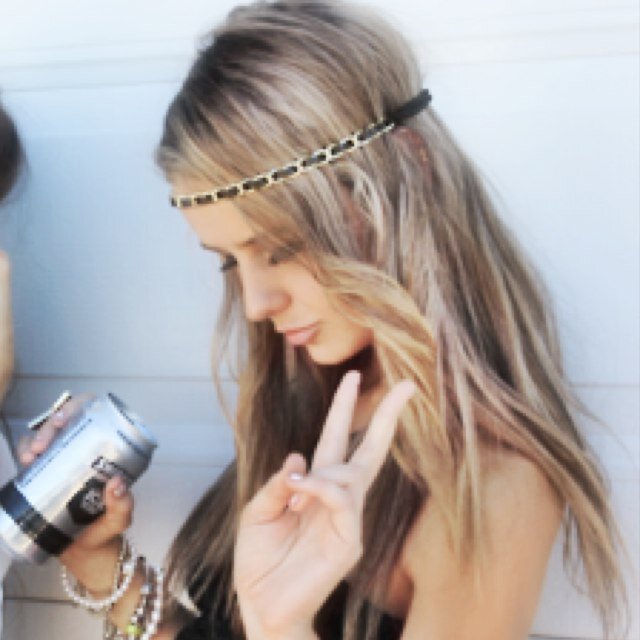 Me sigam @LarissaChicatto