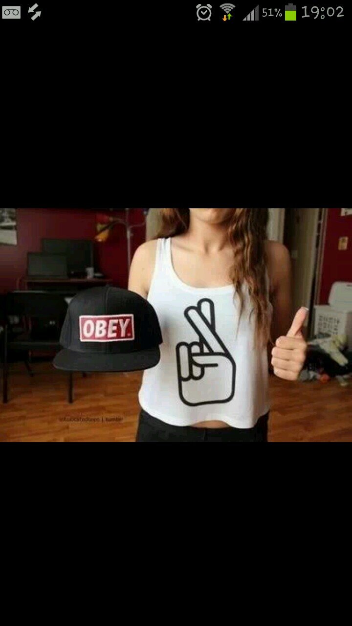 Just click follow and smile ^-^!!:*♥♥