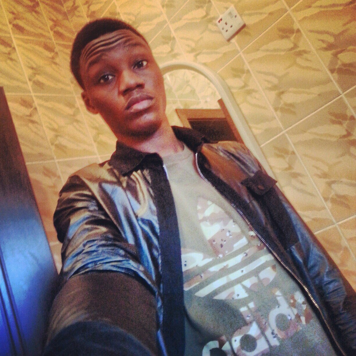 kik me: samkez | IG: storyofsamuel | #hkngang | Big fan of @iam_davido|