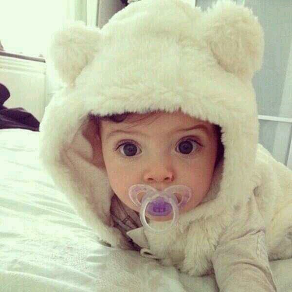 ‏سويت لك فولو ؟   سوويلي هنا في حسابي ذاا @Emanalsayd و أسعدنيي زي ما أسعدتك :)'