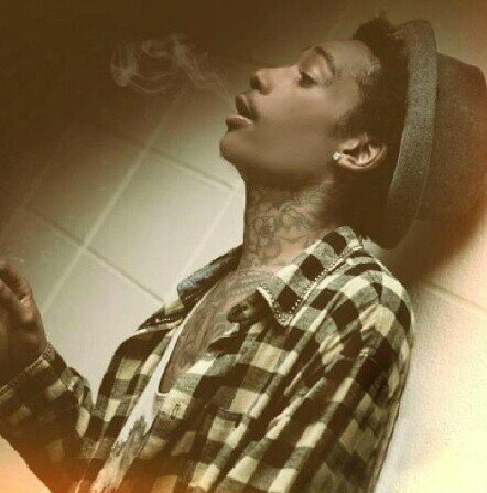 Suis moi j'te suis , fuit moi bha ntm. #TeamBooba #TeamLacrim #TeamKhalifa #TeamItalia
