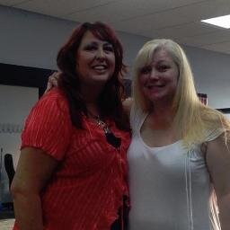 I am a blogger, mother, moderator for SEO help & small business owner. 
https://t.co/7j3WWxJHFM
https://t.co/YHBQmubfRZ