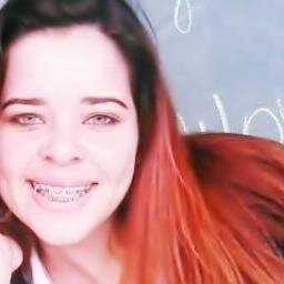(88)longe e um lugar que nao existe pertoo e um lugar no infinito amar e estar longe e perto ao mesmo (K)