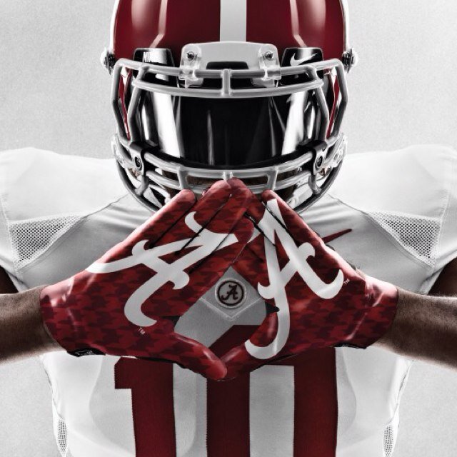 #AlabamaFootball Life is a Bitch, Treat it as you want! 12 Years Young FOLLOW ME You look lost ;) GOAL: 1000 Followers