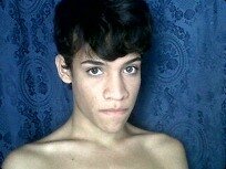 Hola Mi Nombre Es YouDa Espero Les Guste Lo Que Van A Encontrar Aca... Soy Fan De La Musica De Cualquier Cantante Pero Me Considero Un BritArmy