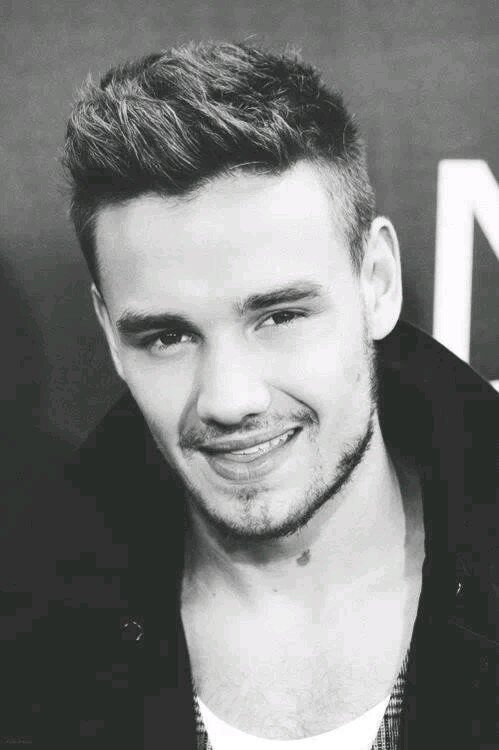 Lasciate che il vostro sorriso cambi il mondo, non il mondo il vostro sorriso.♥ ∞
-Demi lovato †