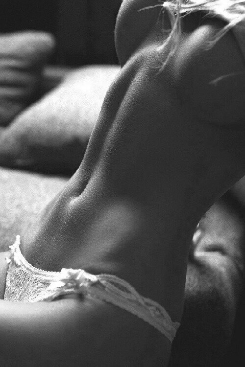 Envoyer moi vos snap ou photo sexy a : sexysnapskype@gmail.com
Je les postes anonymement. Snapchat : sexysnapskype