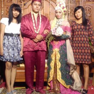 Ceue yg merasa dirinya sok sexi bgt :D hahahagg!! Itulah aku :D hehehhehe.. Pin:277C1C02