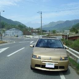 愛車fiat punto hgt abarthを生活の中心に楽しんでます。趣味は、ドライブ、映画鑑賞、水泳など。