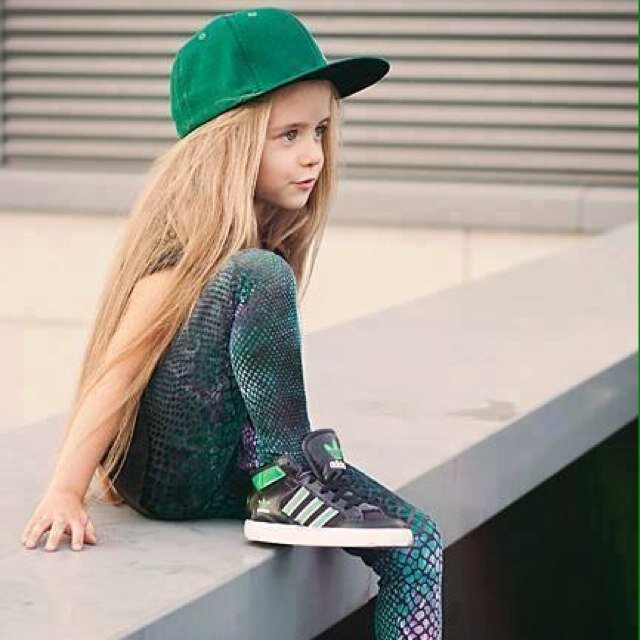 Hewoh. My name is Juwia! I am four years old! *holds up three fingers* My mommy is @MiniSingingK. [RP] [Older me: @JulietVoorhees.]