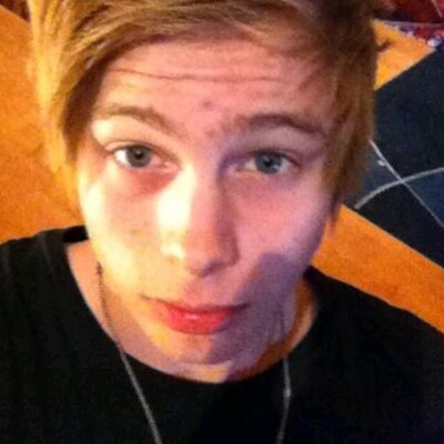 Luke Hemmings (@LukeOficial) | Twitter