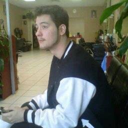 Hi, I’m Kyle, I’m just getting back into streaming, I stream a couple different games on Xbox.  https://t.co/0QdbleWnlb