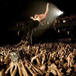 nikkiymcmb1's profile picture. honestly don't follow me. new twitterrrr