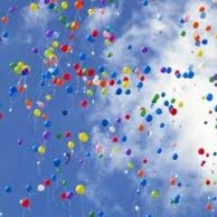 Wir veranstalten im Januar 2014 einen Luftballonweitflug mit Preisgeldern in Höhe von ca. 30.000€. Schaut einfach mal auf unsere Homepage.
