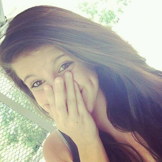 JulieReed4's profile picture. i dont talk shit bitch i state fuckin facts..:)