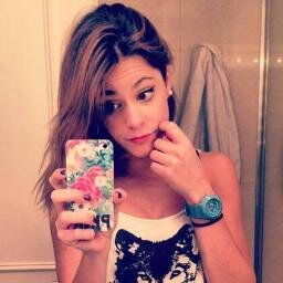 Soy Martina Stoessel, ¿Qué hacer en una novela llamada Disney Violetta que pasa la noche a las 19:00.