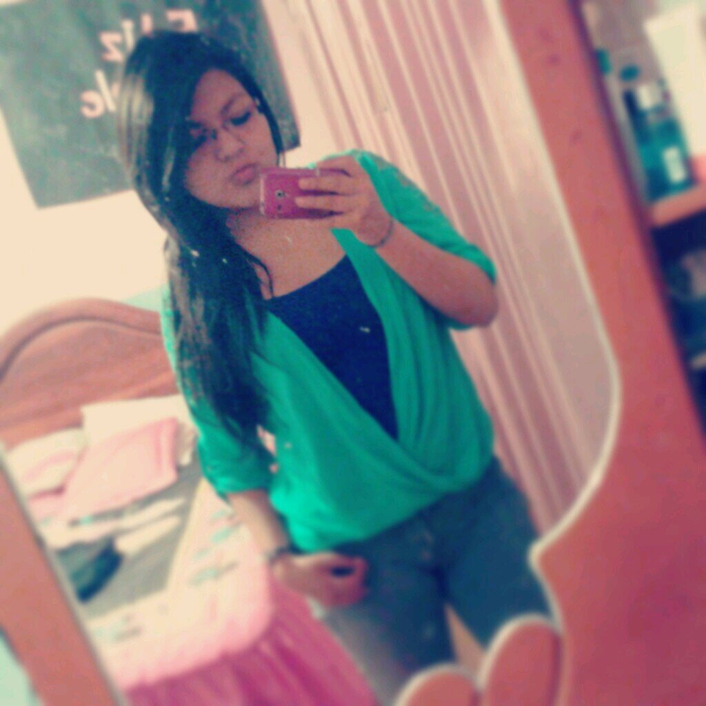 angie_stefy's profile picture. :) !