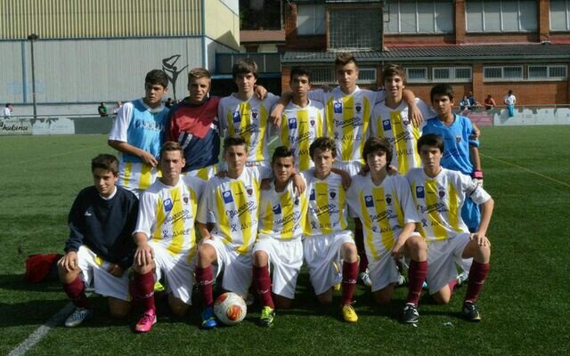 (Primera Cadete Asturiana)/ROBER,JULIO/HUGO,RUBEN,MICHEL,AYUSO,GUTY,PINA/ALVARIN,VICTOR/DAVID,OLI,BARRI,CARLOS,JAVI/CASTRO,ROMA