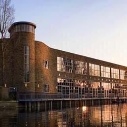 neleiden's profile picture. een bijzonder bedrijfsverzamelgebouw, aan de singel, vlak bij Leiden CS en centrum