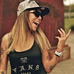 Um Sentimento Natural Que Aconteçe Com Razão Por @Gabrielarippi  ::::::::::Essa Mina É Mó Zueira:::::::::::
