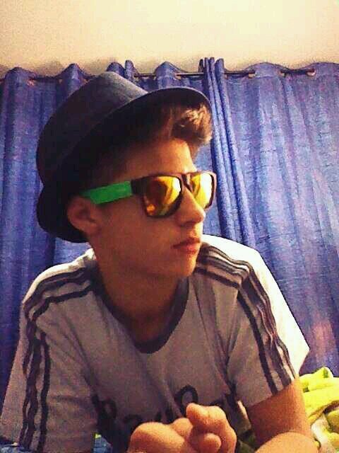 DavidNaranjo666's profile picture. Chico loco, amante de la musica y muy contento de sus amigos.