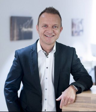 Fondateur LE COMPTOIR DE L' IMMOBILIER & Dirigeant AGENCE CALVET IMMOBILIER & Dirigeant associé LAMALOU IMMOBILIER -Président du Groupe Vends du Sud -